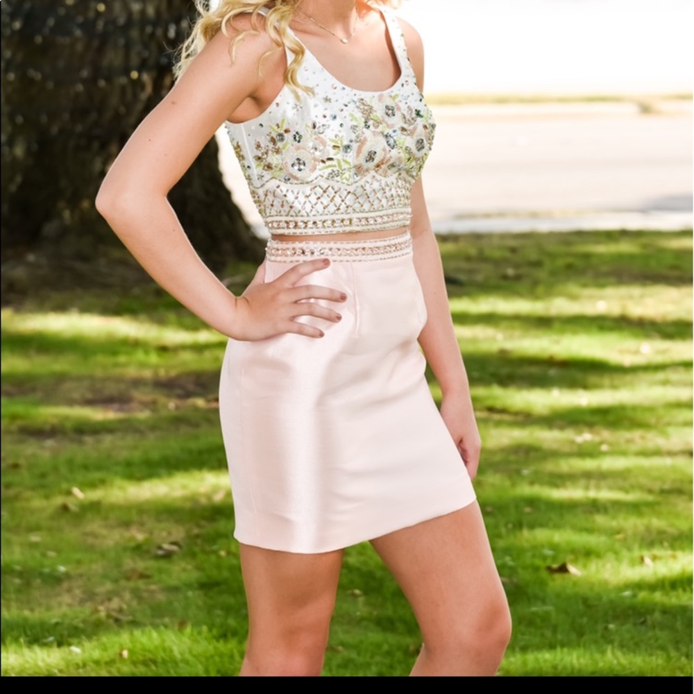 Cocktail/homecoming dress two piece pink